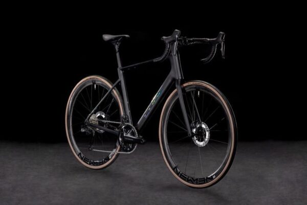 Cube Attain C:62 SLT carbon´n´rainbow – Bild 8