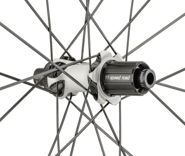 DT Swiss GR 1600 Spline 25 28" Disc Laufradsatz – Bild 5